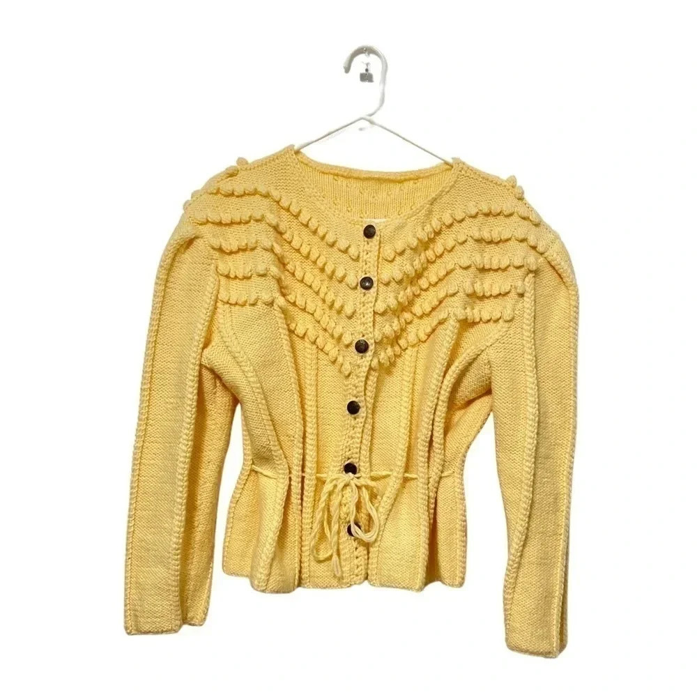 Vintage - Yellow Bavarian Style Boucle Knit Sweater